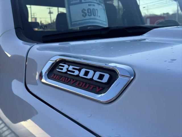 2024 Ram 3500 Big Horn Crew Cab 4x4 8 Box