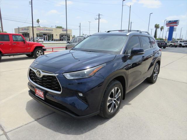 2022 Toyota Highlander XLE for sale in Harlingen, TX