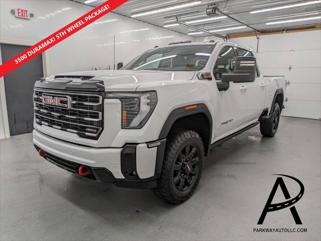 2025 GMC Sierra 3500HD 4WD Crew Cab Standard Bed AT4 for sale in Hudsonville, MI
