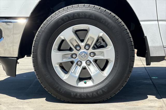 2024 Ram 1500 Laramie Crew Cab 4x4 5'7" Box