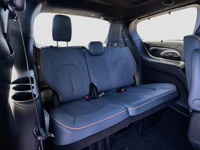 2027 Chrysler Pacifica Pinnacle