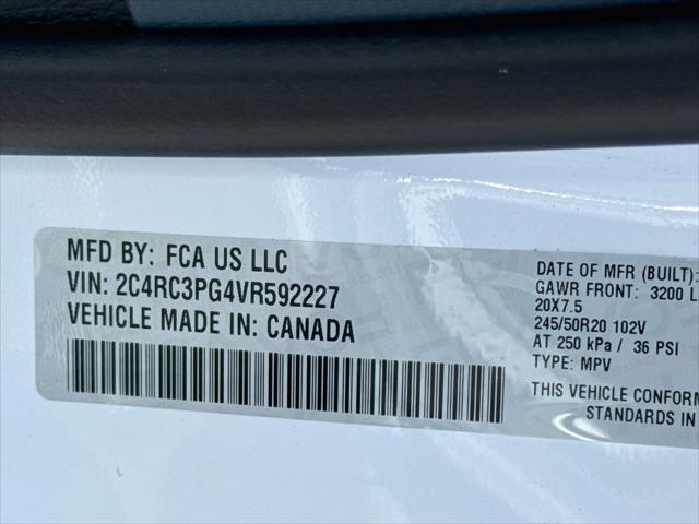 2027 Chrysler Pacifica Pinnacle