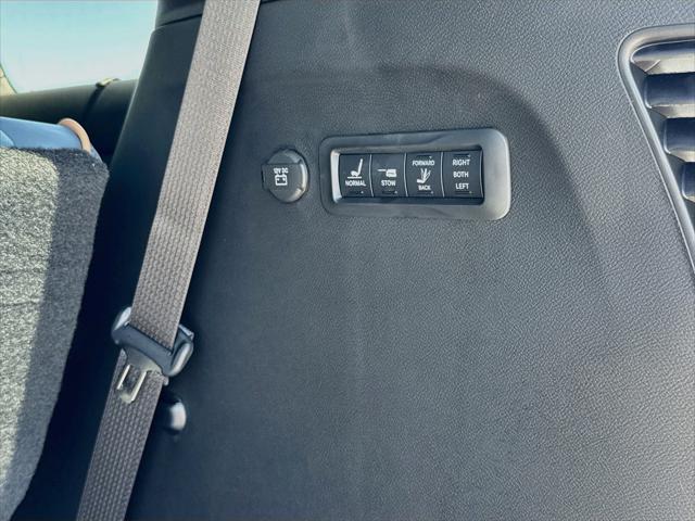 2027 Chrysler Pacifica Pinnacle