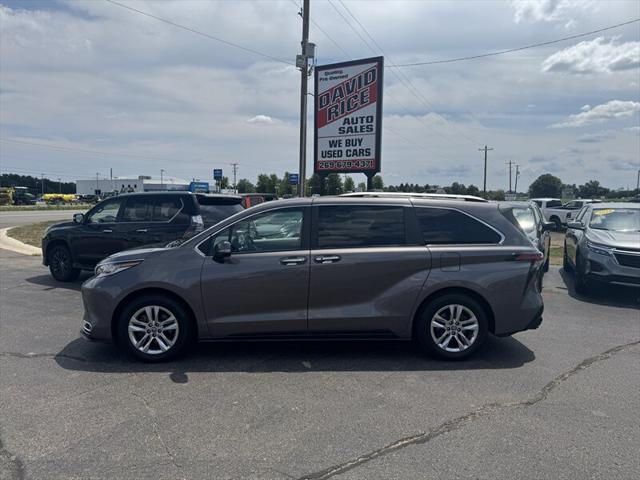 2022 Toyota Sienna Limited for sale in Schoolcraft, MI