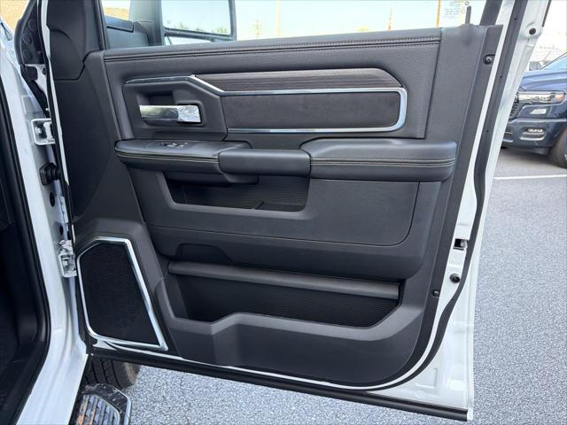 2026 Ram 3500 Laramie Crew Cab 4x4 8 Box