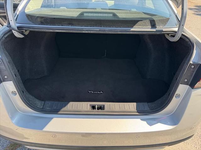 2021 Nissan Versa SV Xtronic CVT