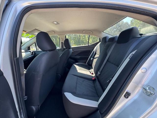 2021 Nissan Versa SV Xtronic CVT