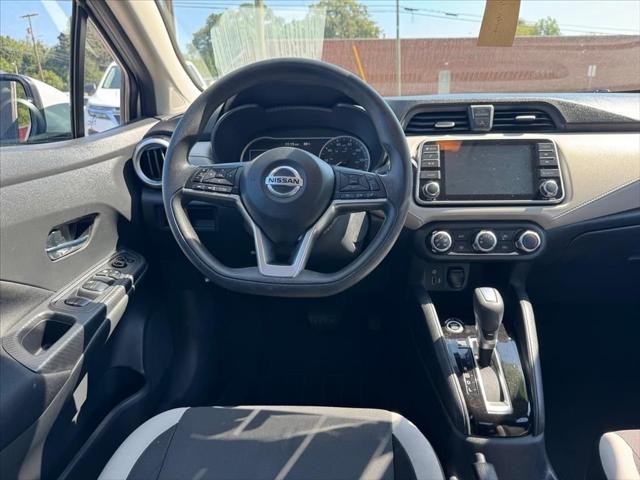 2021 Nissan Versa SV Xtronic CVT