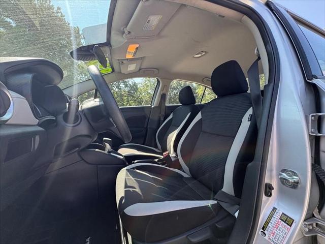 2021 Nissan Versa SV Xtronic CVT