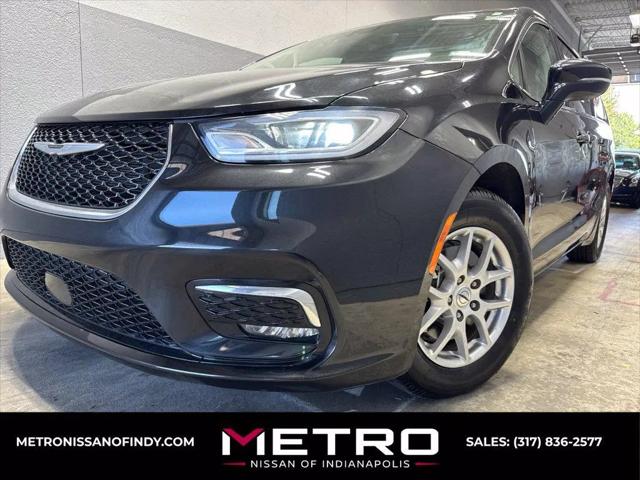 2022 Chrysler Pacifica Touring L for sale in Indianapolis, IN