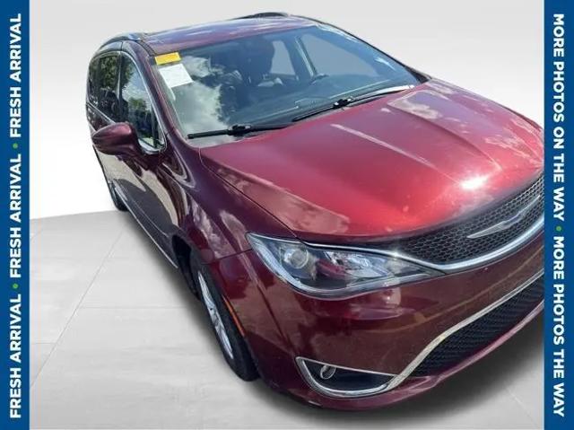 2019 Chrysler Pacifica Touring L for sale in Davenport, IA
