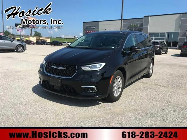 2024 Chrysler Pacifica Touring L for sale in Vandalia, IL