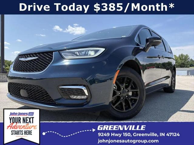 2023 Chrysler Pacifica Touring L for sale in Greenville, IN