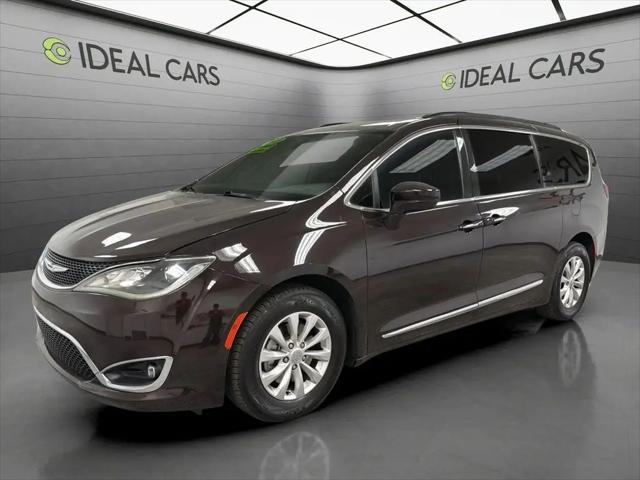 2017 Chrysler Pacifica Touring-L for sale in Mesa, AZ