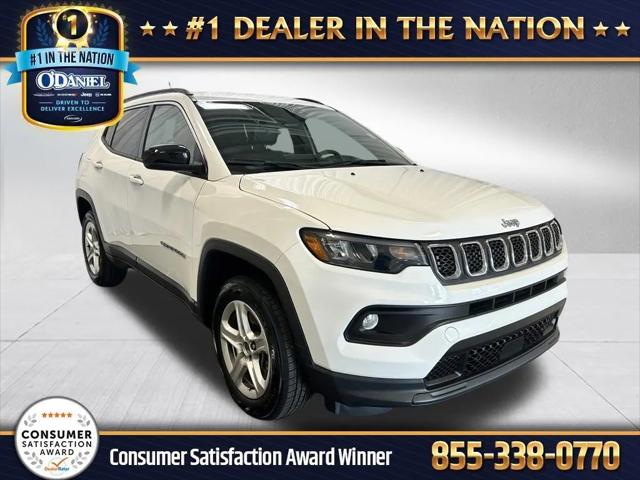 2023 Jeep Compass Latitude 4x4 for sale in Fort Wayne, IN