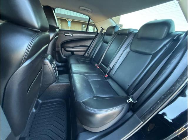 2021 Chrysler 300 Touring L