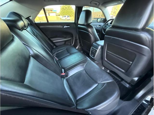 2021 Chrysler 300 Touring L
