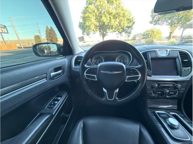 2021 Chrysler 300 Touring L