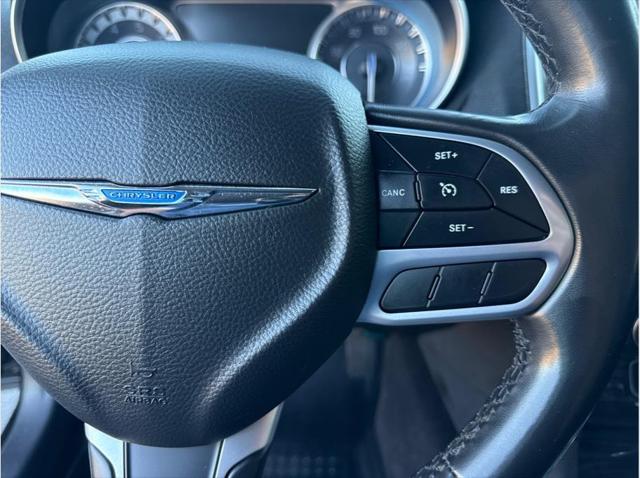 2021 Chrysler 300 Touring L