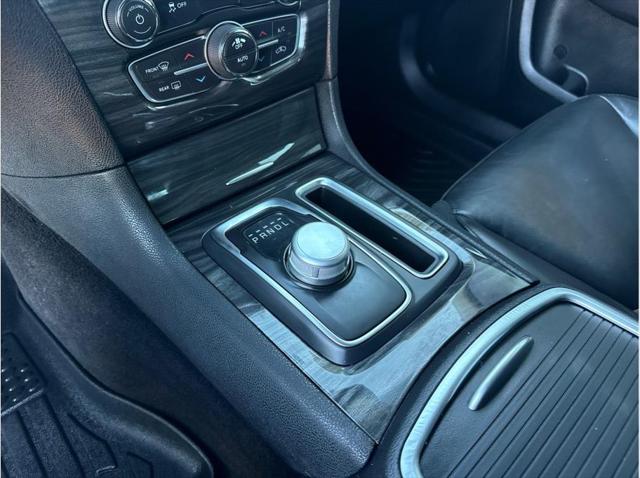 2021 Chrysler 300 Touring L