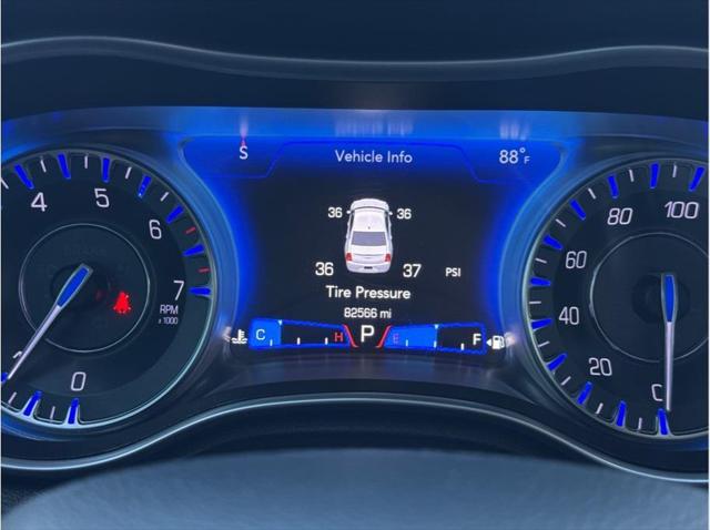 2021 Chrysler 300 Touring L