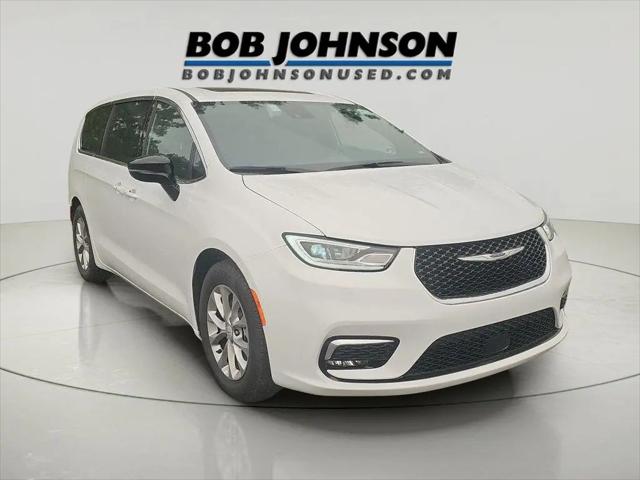 2026 Chrysler Pacifica Limited for sale in Rochester, NY