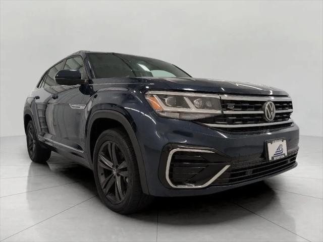 2021 Volkswagen Atlas Cross Sport 3.6L V6 SE w/Technology R-Line for sale in Oshkosh, WI
