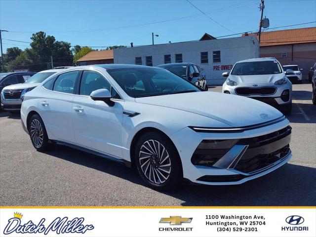 2025 Hyundai Sonata Hybrid Limited for sale in Huntington, WV