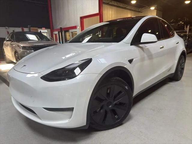 2024 Tesla Model Y Long Range Dual Motor All-Wheel Drive for sale in Warren, MI