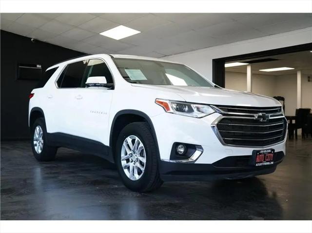 2020 Chevrolet Traverse FWD LT Cloth for sale in Fresno, CA