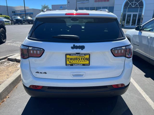 2026 Jeep Compass Latitude Altitude
