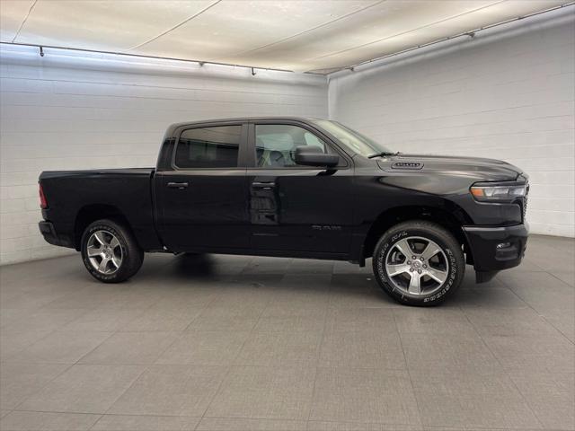 2026 RAM Ram 1500 RAM 1500 EXPRESS CREW CAB 4X2 57 BOX