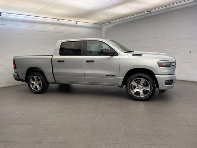 2026 RAM Ram 1500 RAM 1500 EXPRESS CREW CAB 4X2 57 BOX 2026 RAM Ram 1500 RAM 1500 EXPRESS CREW CAB 4X2 57 BOX