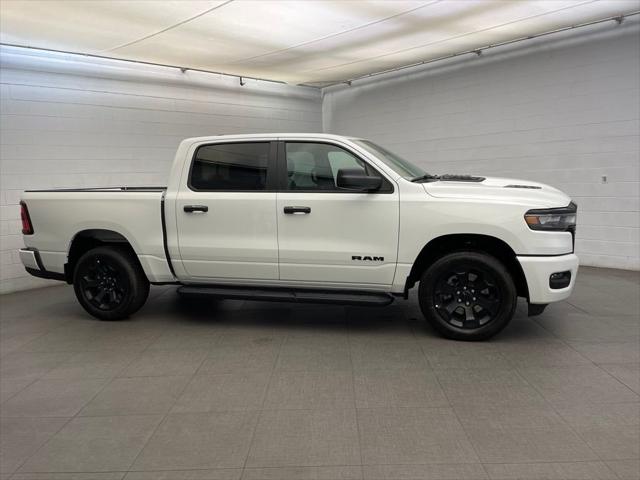 2026 RAM Ram 1500 RAM 1500 EXPRESS CREW CAB 4X4 57 BOX