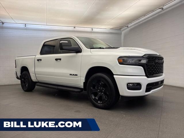 2026 RAM Ram 1500 RAM 1500 EXPRESS CREW CAB 4X4 57 BOX