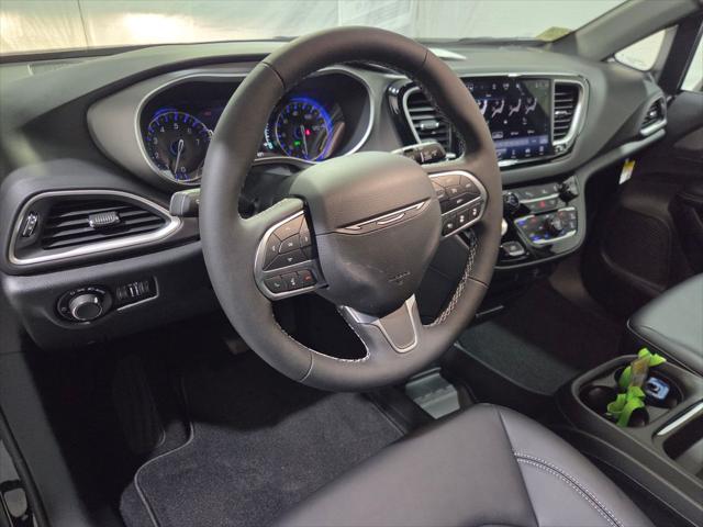 2027 Chrysler Pacifica LX