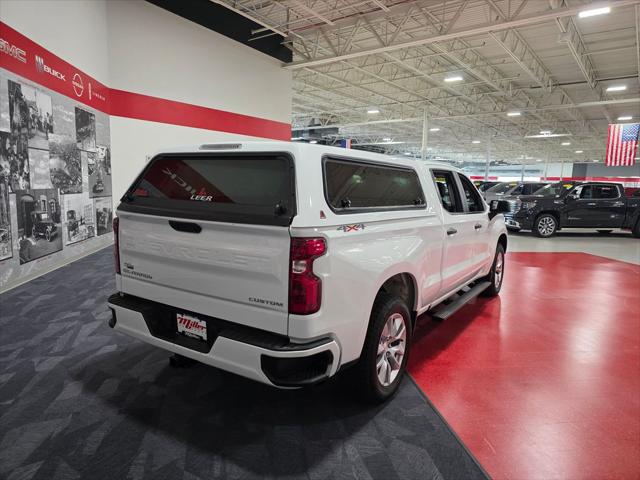 2023 Chevrolet Silverado 1500 4WD Crew Cab Standard Bed Custom