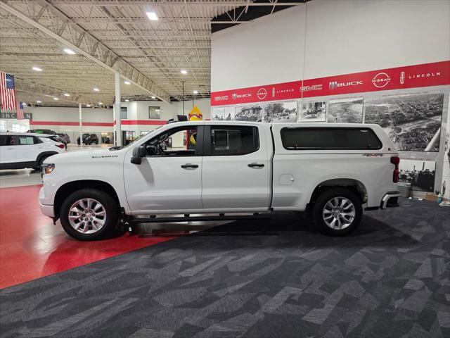 2023 Chevrolet Silverado 1500 4WD Crew Cab Standard Bed Custom