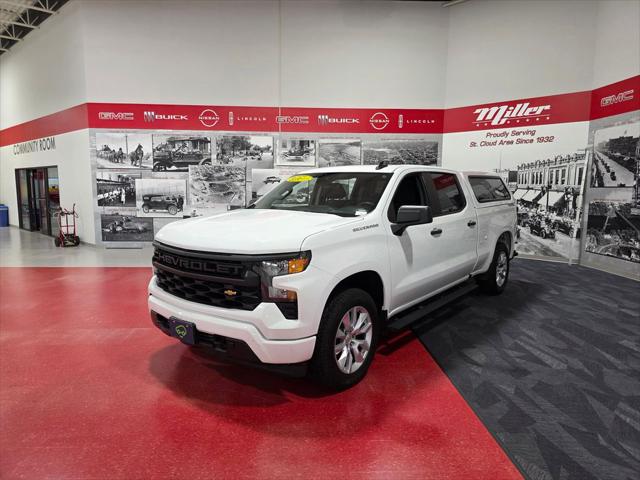 2023 Chevrolet Silverado 1500 4WD Crew Cab Standard Bed Custom
