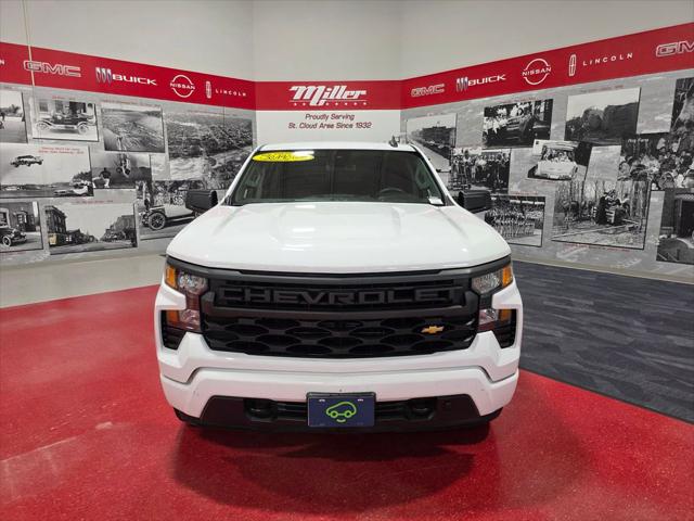 2023 Chevrolet Silverado 1500 4WD Crew Cab Standard Bed Custom