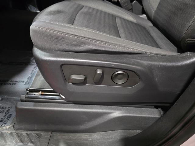 2023 Chevrolet Silverado 1500 4WD Crew Cab Standard Bed Custom