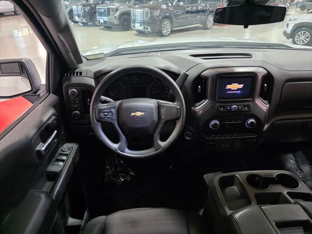 2023 Chevrolet Silverado 1500 4WD Crew Cab Standard Bed Custom