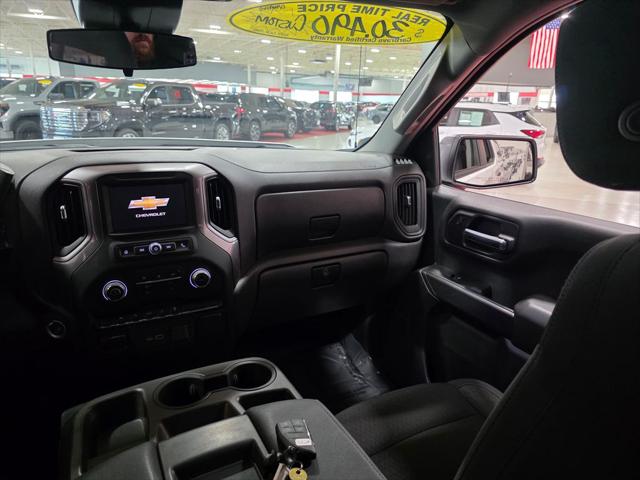 2023 Chevrolet Silverado 1500 4WD Crew Cab Standard Bed Custom