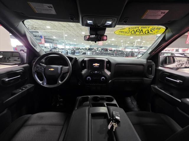 2023 Chevrolet Silverado 1500 4WD Crew Cab Standard Bed Custom