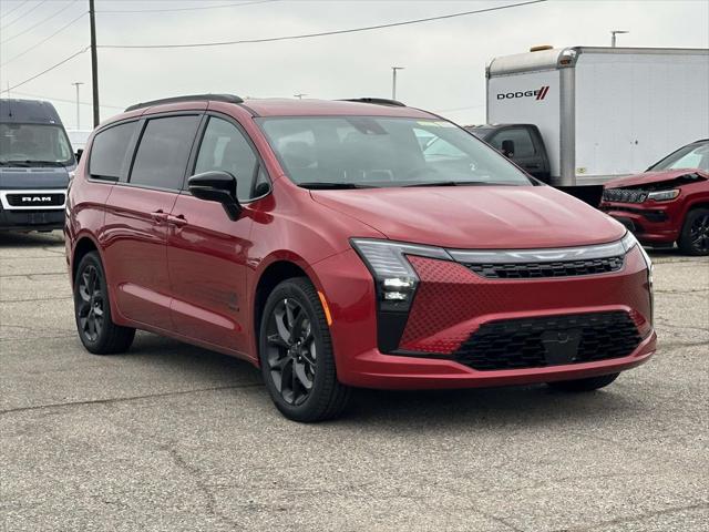 2027 Chrysler Pacifica Select for sale in Sterling Heights, MI