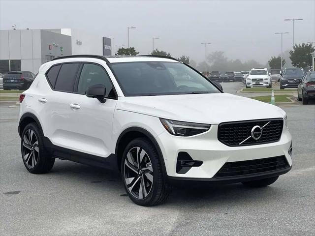 2026 Volvo XC40 Plus, B5 AWD Gas (mild hybrid), Dark for sale in Fletcher, NC