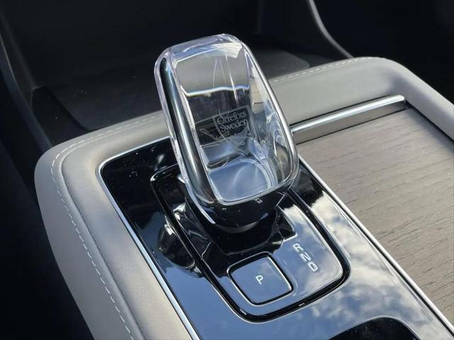 2026 Volvo XC90 Plus, B6 AWD Gas mild hybrid, Gasoline, Bright, 7 Seats