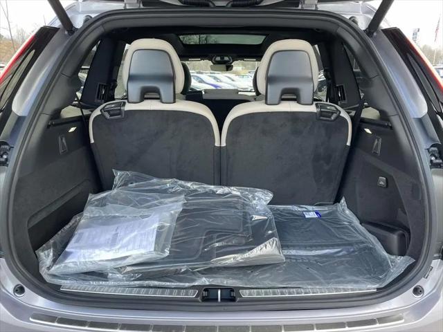 2026 Volvo XC90 Plus, B6 AWD Gas mild hybrid, Gasoline, Bright, 7 Seats