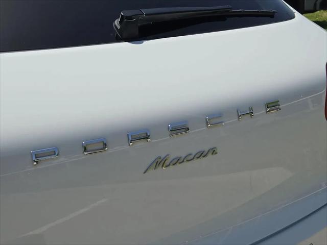 2018 Porsche Macan Macan