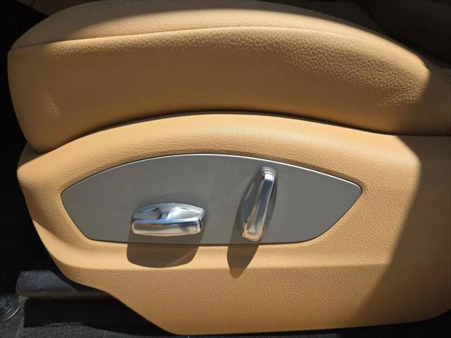 2018 Porsche Macan Macan